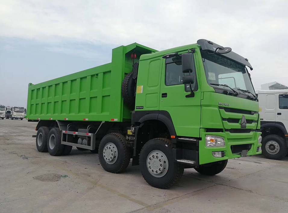 Sinotruk-howo-8x4-dump-truck1