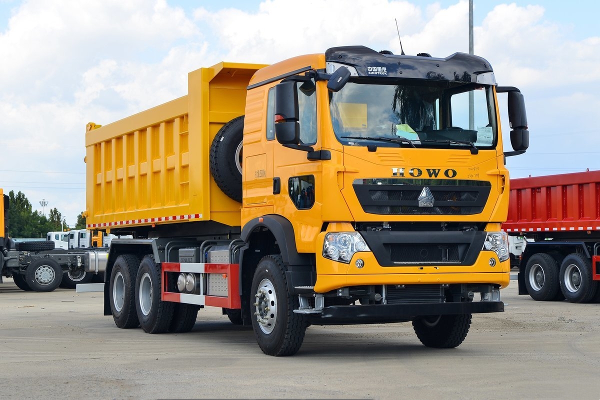 SINOTRUK-HOWO-TX-400HP-6X4-6.3m-Dump-Truck1